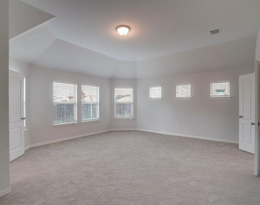 19412 Camlann Pl - Photo Thumbnail 14