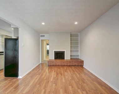 505 W 7th St - Photo Thumbnail 6