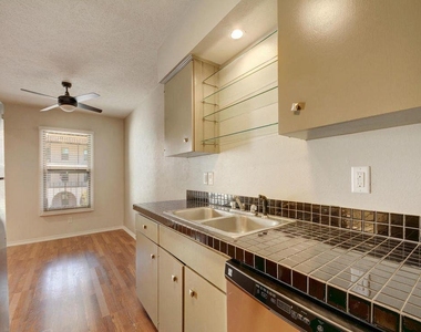 505 W 7th St - Photo Thumbnail 10