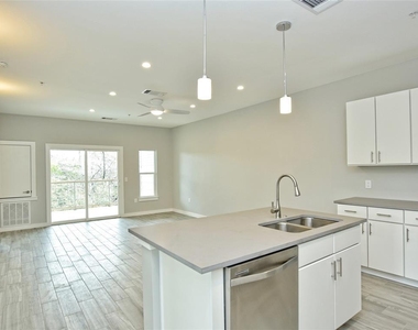 102 Blue Ridge Trl - Photo Thumbnail 3