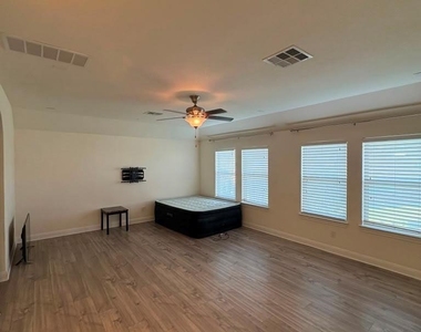 3812 Alpine Ridge Cv - Photo Thumbnail 31
