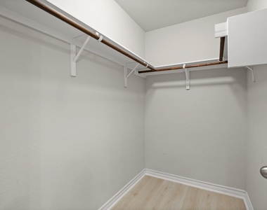 11804 Clayton Creek Ave - Photo Thumbnail 14