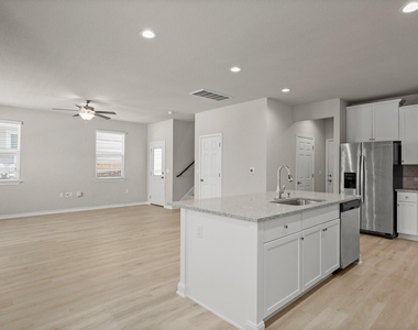 11804 Clayton Creek Ave - Photo Thumbnail 7