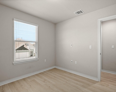 11804 Clayton Creek Ave - Photo Thumbnail 16