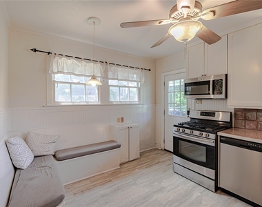 1202 Norwood Rd - Photo Thumbnail 16