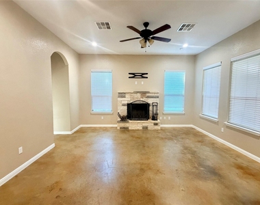 110 Pele Ct - Photo Thumbnail 4