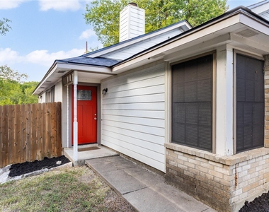 1803 Heatherglen Ln - Photo Thumbnail 2
