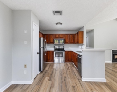 1803 Heatherglen Ln - Photo Thumbnail 16