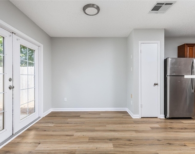 1803 Heatherglen Ln - Photo Thumbnail 14