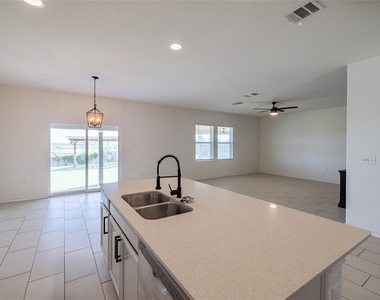 6300 Routenburn St - Photo Thumbnail 12