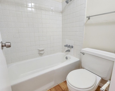 924 E Dean Keeton St - Photo Thumbnail 11