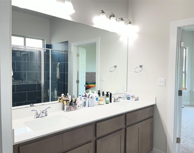 4420 Kings Cross Rd - Photo Thumbnail 3