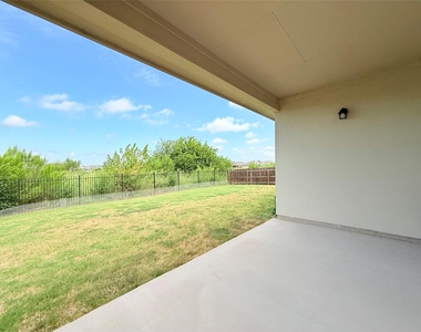 17712 Gilberto Dr - Photo Thumbnail 20