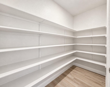 17712 Gilberto Dr - Photo Thumbnail 7