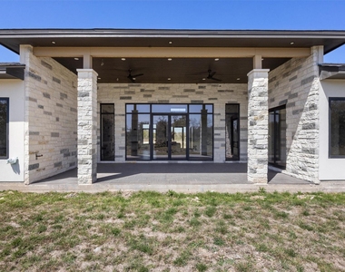 333 Spicewood Trails Dr - Photo Thumbnail 36