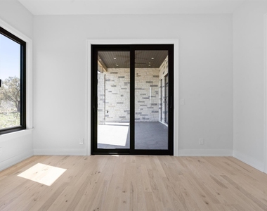 333 Spicewood Trails Dr - Photo Thumbnail 22