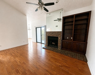 2508 W 12th St - Photo Thumbnail 2