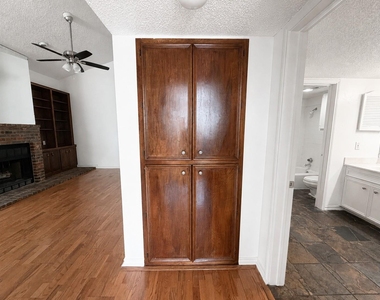 2508 W 12th St - Photo Thumbnail 8