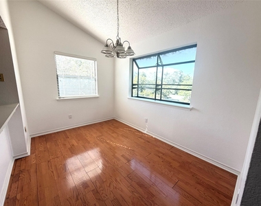 2508 W 12th St - Photo Thumbnail 3