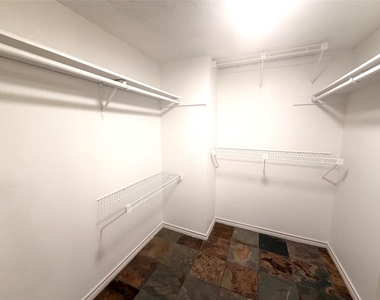 2508 W 12th St - Photo Thumbnail 13