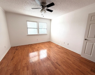 2508 W 12th St - Photo Thumbnail 9