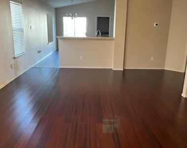 14921 Lipton Ln - Photo Thumbnail 4