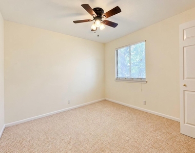 1841 Greening Way - Photo Thumbnail 20