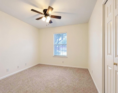 1841 Greening Way - Photo Thumbnail 17