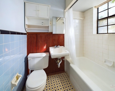 3006 Duval St - Photo Thumbnail 2