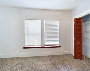 3006 Duval St - Photo Thumbnail 10
