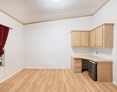 7807 Williamson Creek Dr - Photo Thumbnail 13