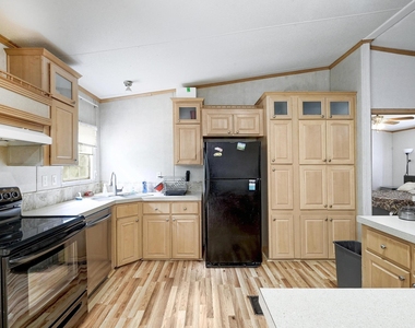 7807 Williamson Creek Dr - Photo Thumbnail 5