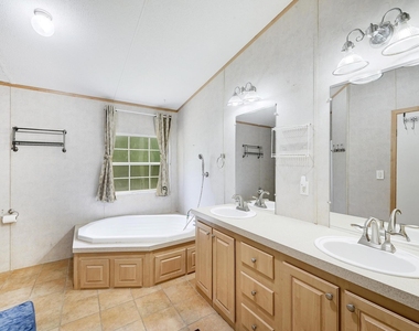 7807 Williamson Creek Dr - Photo Thumbnail 8