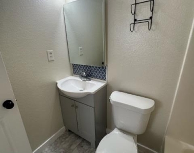 755 River Rd - Photo Thumbnail 10