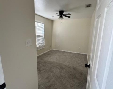 755 River Rd - Photo Thumbnail 9