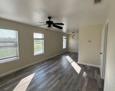755 River Rd - Photo Thumbnail 11