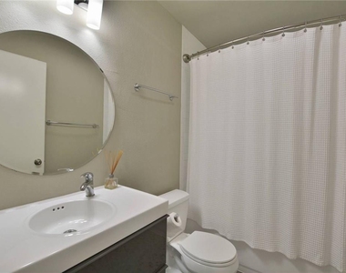 1408 Broadmoor Dr - Photo Thumbnail 10