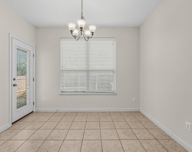 2410 Great Oaks Dr - Photo Thumbnail 12