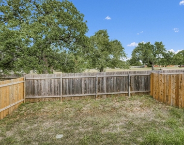2410 Great Oaks Dr - Photo Thumbnail 4