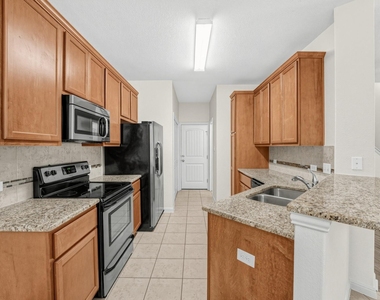 2410 Great Oaks Dr - Photo Thumbnail 9