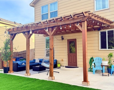 9420 Southwick Dr - Photo Thumbnail 23