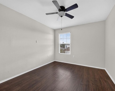 9420 Southwick Dr - Photo Thumbnail 17