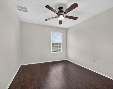9420 Southwick Dr - Photo Thumbnail 18