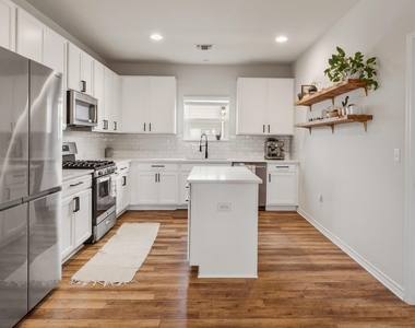 9207 Looksee Ln - Photo Thumbnail 11