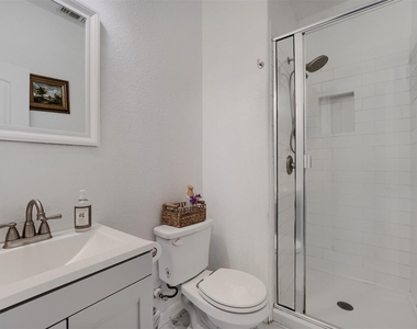 12116 Walter Vaughn Dr - Photo Thumbnail 9