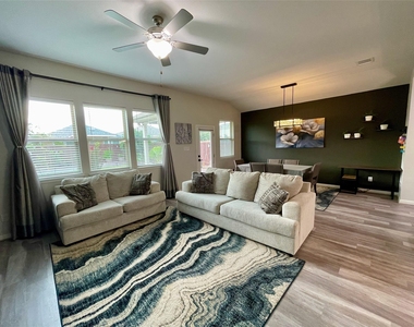 17214 Antioch Ave - Photo Thumbnail 7