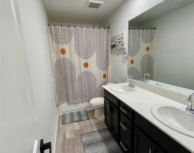 17214 Antioch Ave - Photo Thumbnail 30