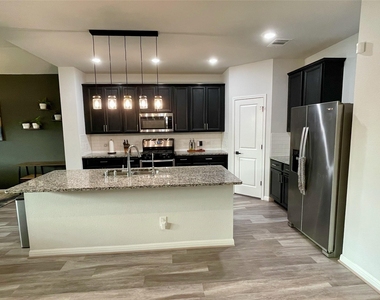 17214 Antioch Ave - Photo Thumbnail 3