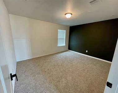 17214 Antioch Ave - Photo Thumbnail 29