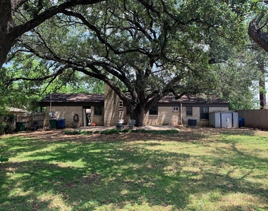 5702 Fairlane Dr - Photo Thumbnail 22